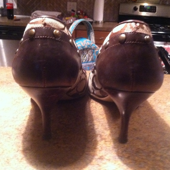 Authentic Coach Heels - Picture 4 of 4