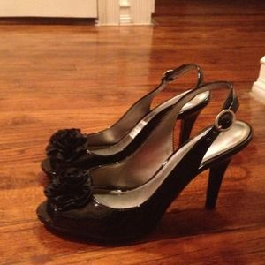 Black sling back with flower detail