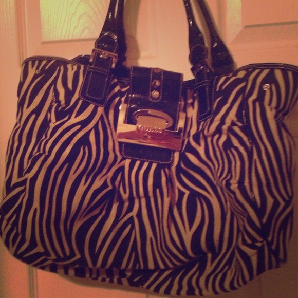 Guess purse