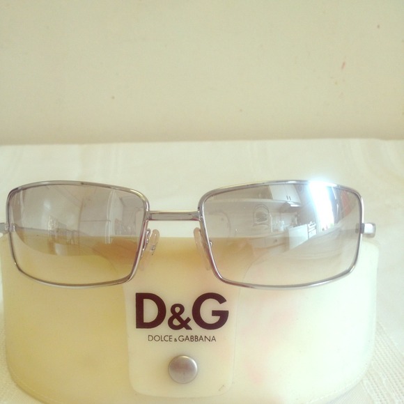 Authentic D&G sunglasses - Picture 1 of 3