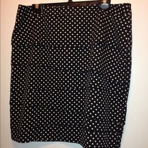 White House Black Market Skirt- New w/tags- size14