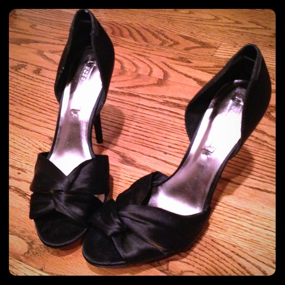 BCBG black satin heels