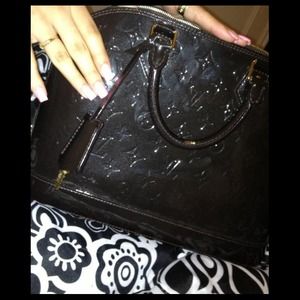 Louis Vuitton bag monogram vernis alma