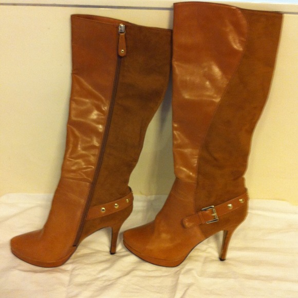 **Reduced price! Heeled boots