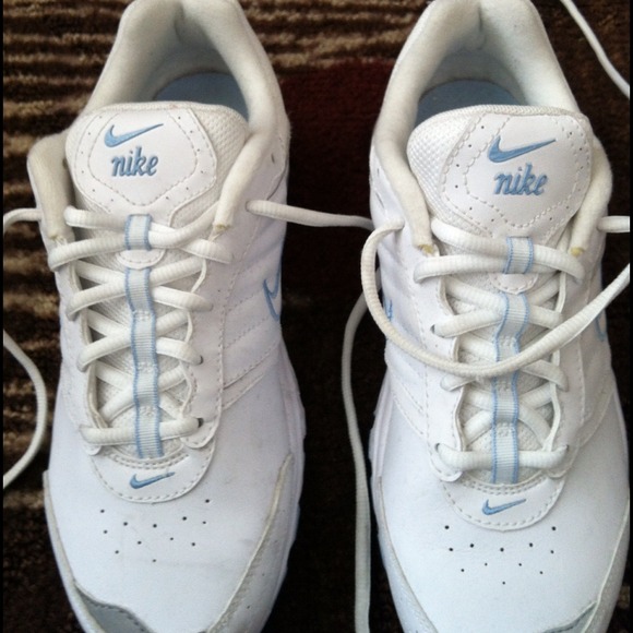 **SOLD**NIKE Women's Walking Shoes Size 8.5