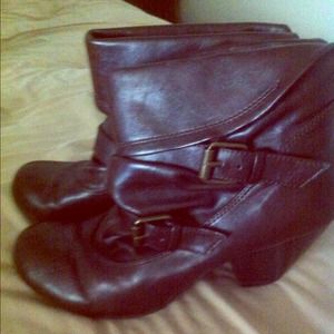 American Eagle boots