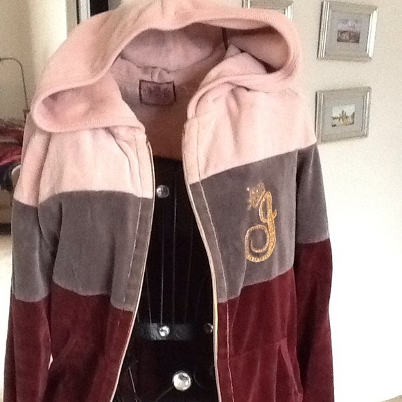 Juicy velour hoodie and sweat pants set - Picture 3 of 4