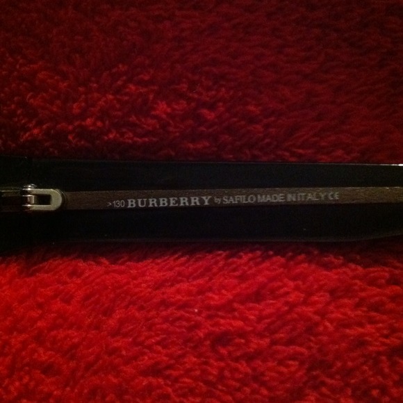 BURBERRY SUN GLASSES (authentic) - Picture 4 of 4