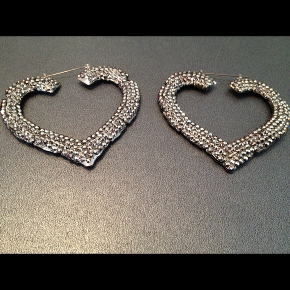 Heart Bamboo Metallic Earrings ONE SIDED