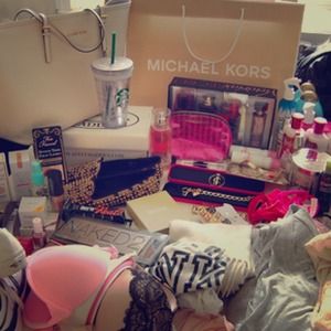 anyone else have a shopping addiction?