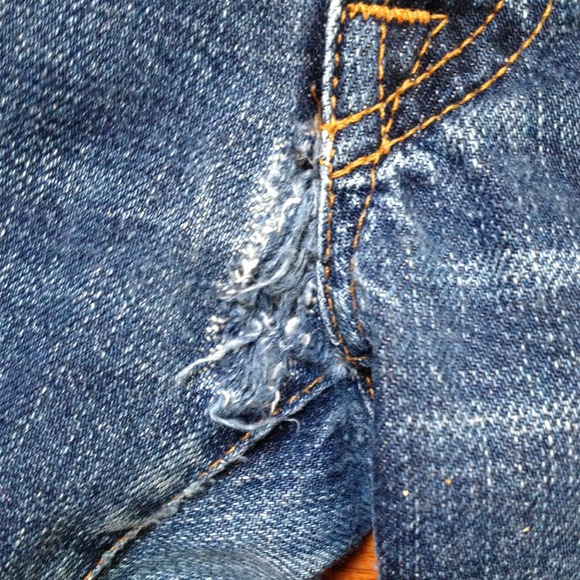 Seven jeans run small - Picture 2 of 4