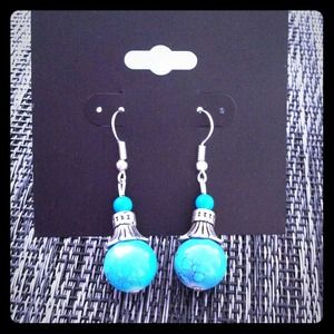 Blue Beads Earring. NWT
