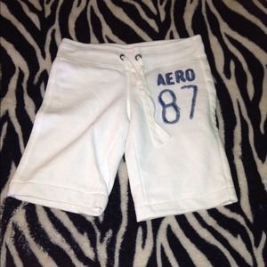 White Aéro Sweatshorts