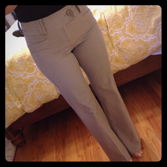 ❌❌❌SOLD❌❌❌Light Gray Stretch Trousers (Flair) - Picture 1 of 4