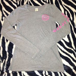 Long-sleeved Hollister Top