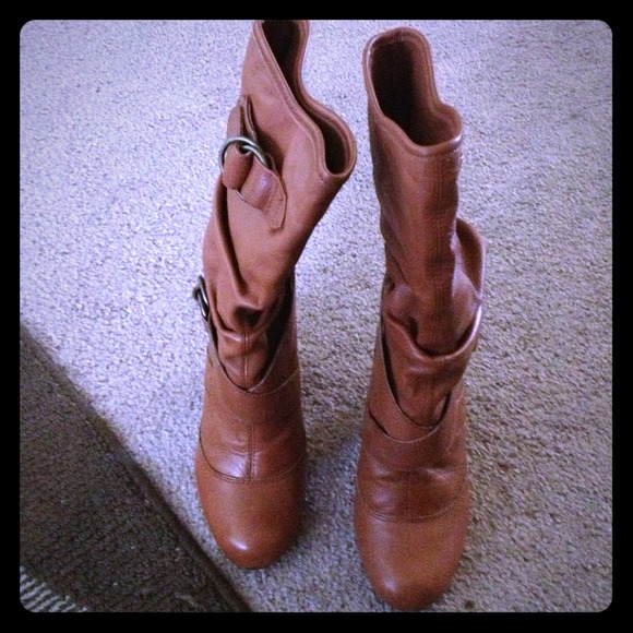 Leather tan color boots bought from Bakers - Picture 1 of 3