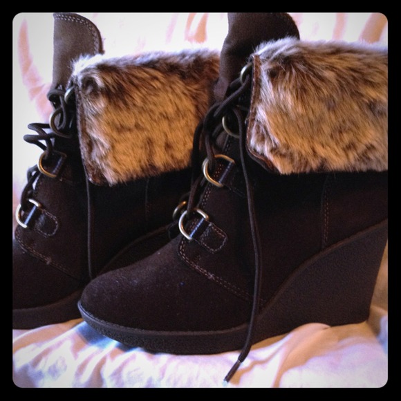 Brown suede fur trim ankle boots