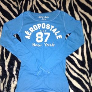Long sleeved Blue Aéro top