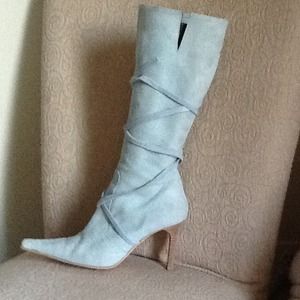 David Aaron light blue suede boots