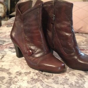 Brown ankle boots