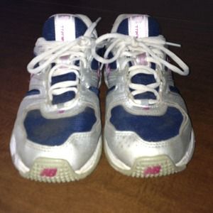 🎉REDUCED PRICE🎉 used women's tennis shoes