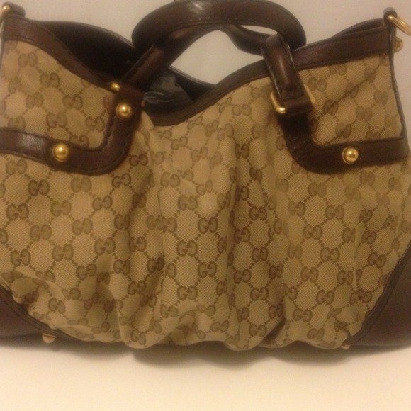 (Sold)Reduced 100%Authentic Gucci handbag - Picture 2 of 3