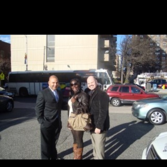 (Sold)Reduced 100%Authentic Gucci handbag - Picture 3 of 3