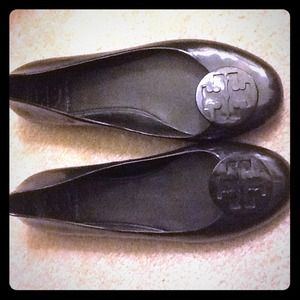 Reserved for @kshaw. Tory Burch Jelly Reva Flats