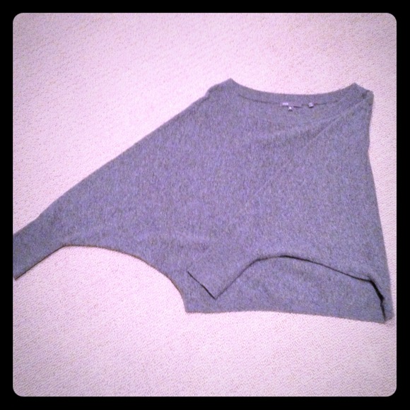 SOLD Vince grey cashmere batwing sweater