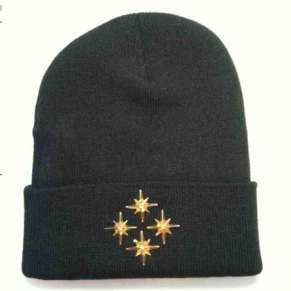 Black unisex beanie
