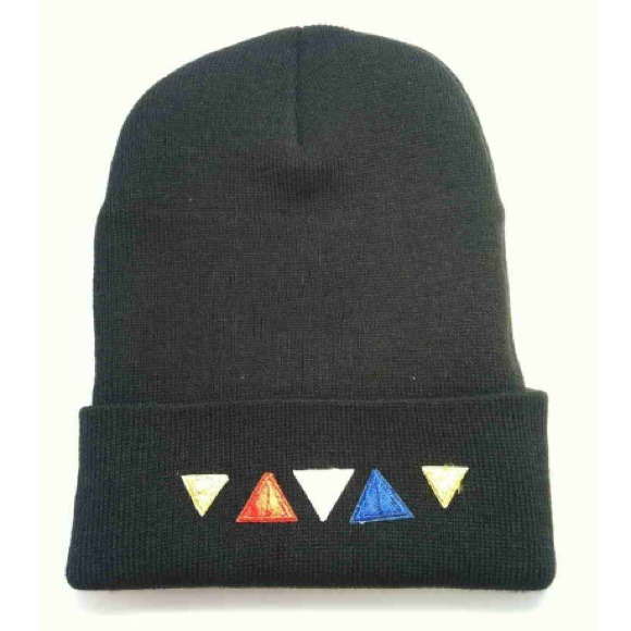 Black unisex beanie