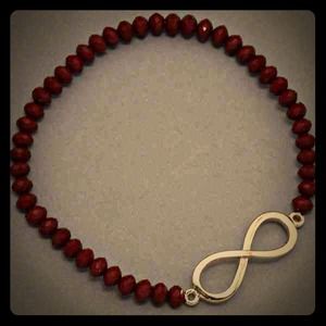 *Sold* Beautiful Infinity Bracelet 🎁🎁