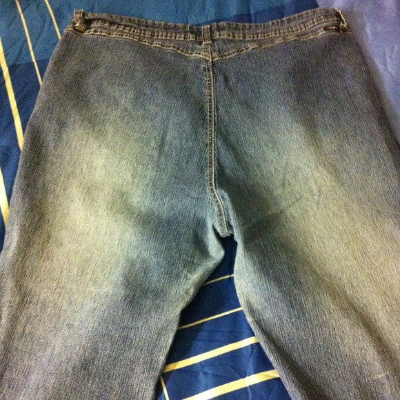 🚦SOLD🚦 Jeans - Picture 3 of 3