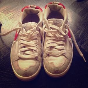 SOLD - Nike Shoes