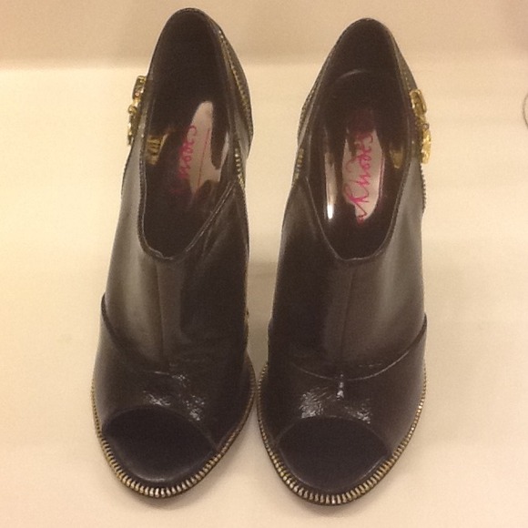 Too tight at the toe