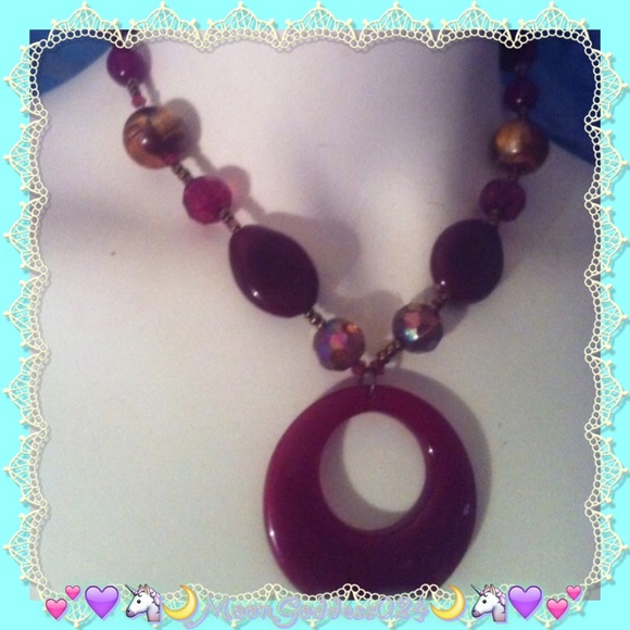 โก๏ธFINAL SALEโก๏ธ๐BEBE Statement Beaded Necklace๐ - Picture 3 of 4