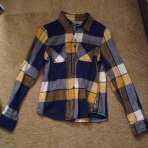 REDUCED American eagle plaid flannel