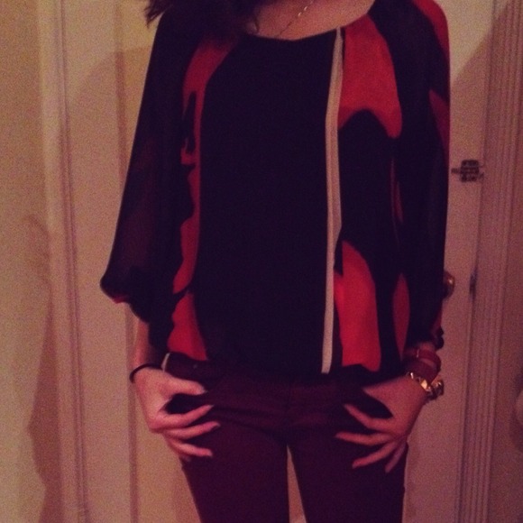 SOLD Vince Camuto Top