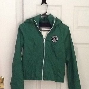 RESERVED✨Reduced AGAIN✨NWOT A&F rain jacket