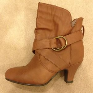 Shoes - Brown booties buckle detail & kitten heels size 6 Shoes - Brown booties buckle detail & kitten heels size 6