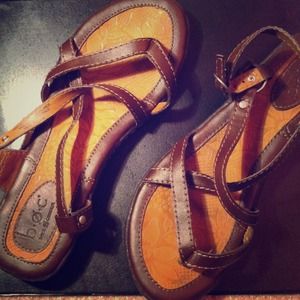 BRAND NEW B.O.C. Strappy Sandal