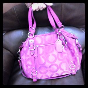 ❤❤❤Sold❤❤❤❤Pink coach authentic