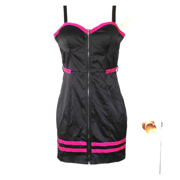 🎉SOLD🎉LITTLE BLACK DRESS WITH PINK TRIMMING🎀