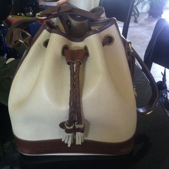 Dooney & Bourke all leather bag