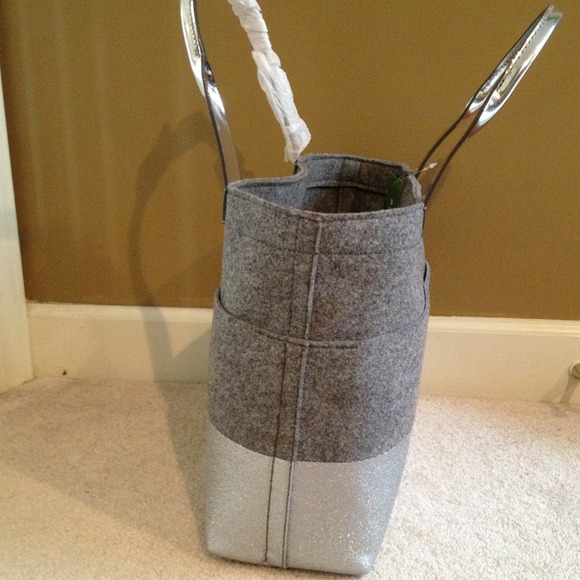 🆕REDUCE!! ⬇ Kate Spade Tote - Magazine Tote - Picture 3 of 4