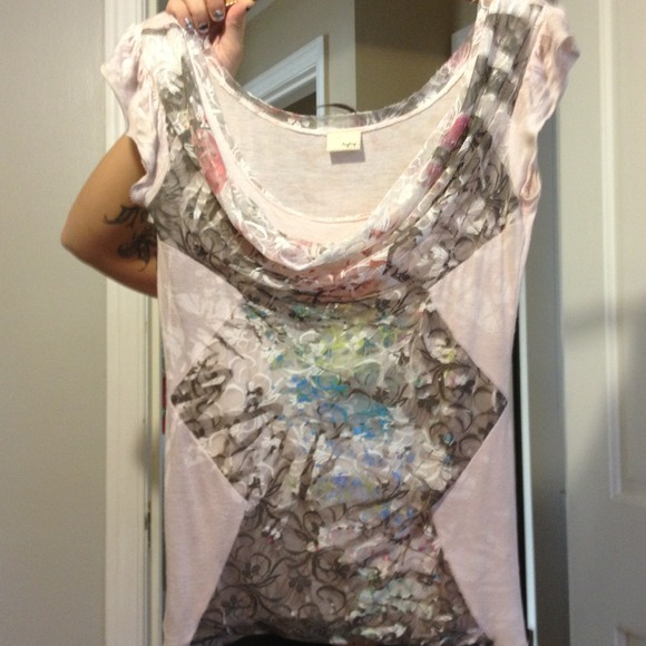 SOLD******Day trip shirt