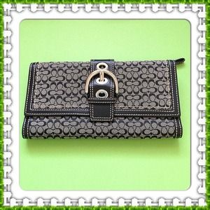Coach Clutches & Wallets - Authentic black coach wallet Coach Clutches & Wallets - Authentic black coach wallet