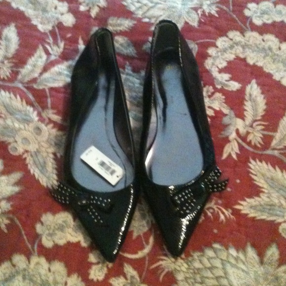 Reserved Bundle two pairs Gap flats and AE flats