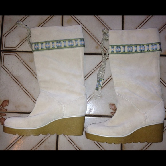 *Reduced* Marc Jacobs suede wedge boots.