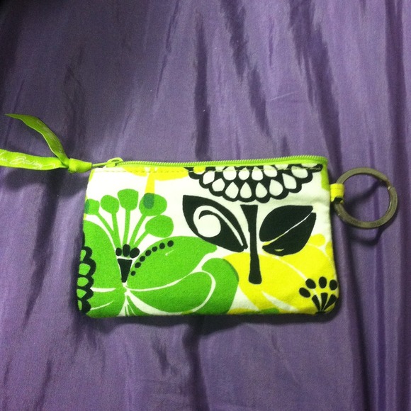 HOLD for olivia123101 vera zip Id  in lime's up